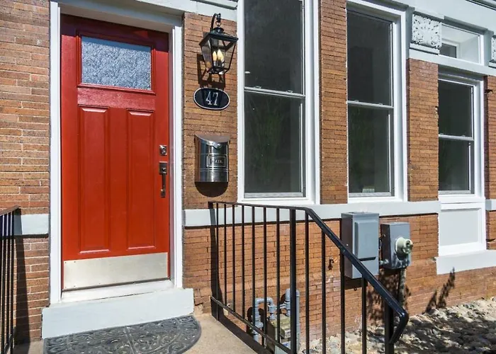 Spacious & Bright Home In Bloomingdale/ Truxton Dc